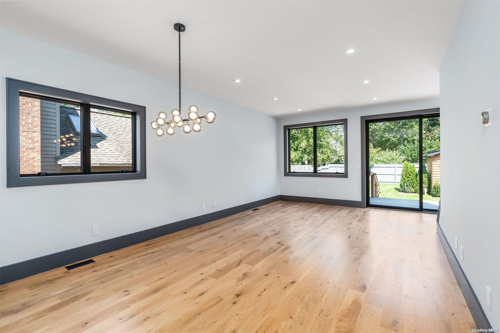 Single Family North  Suffolk County, NY 11944, MLS-L3572634-8