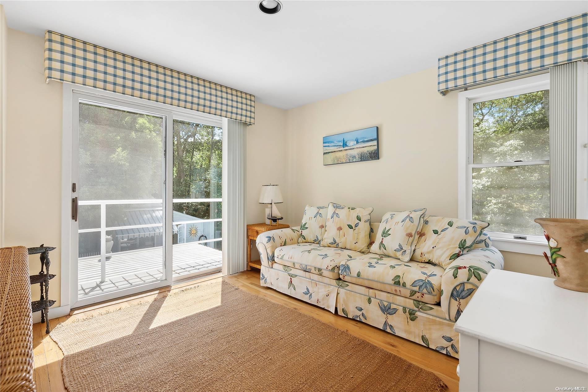 Single Family Seven Ponds Towd  Suffolk County, NY 11968, MLS-L3572705-14