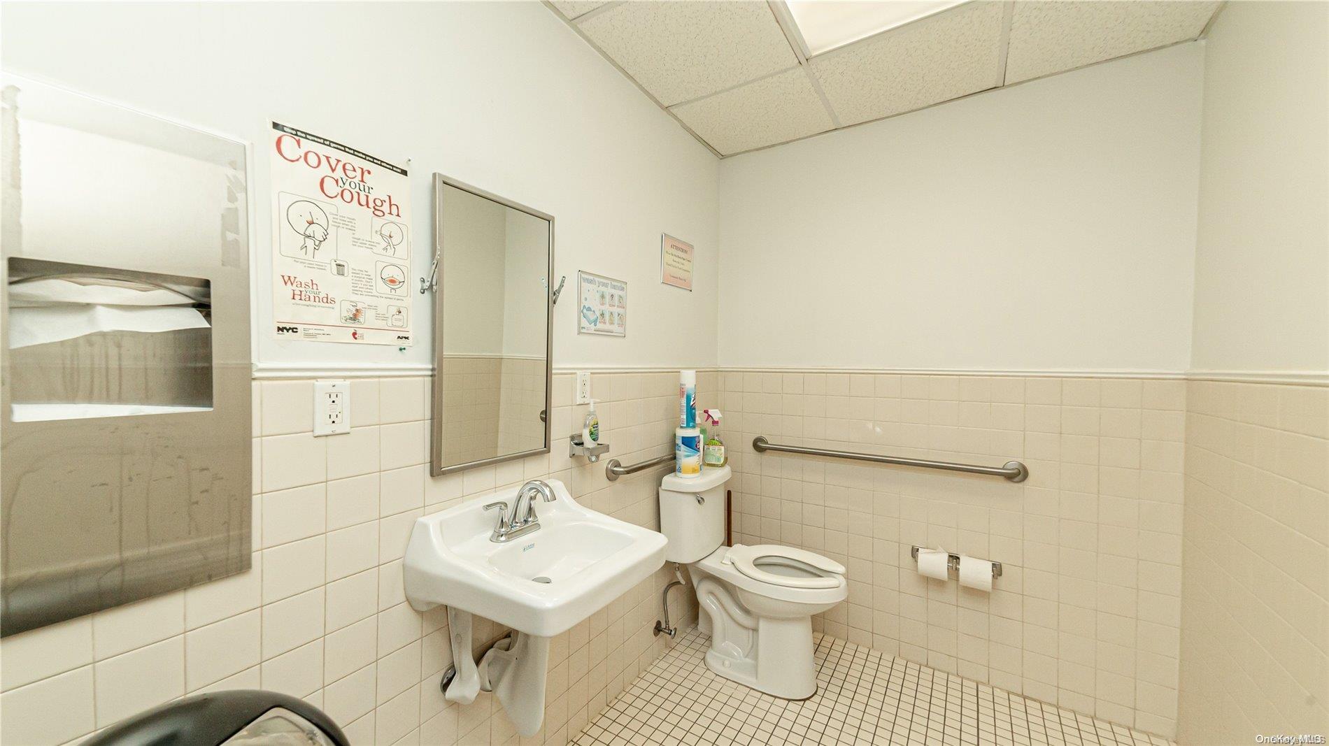 Single Family 104th Street  Queens, NY 11368, MLS-L3572888-23