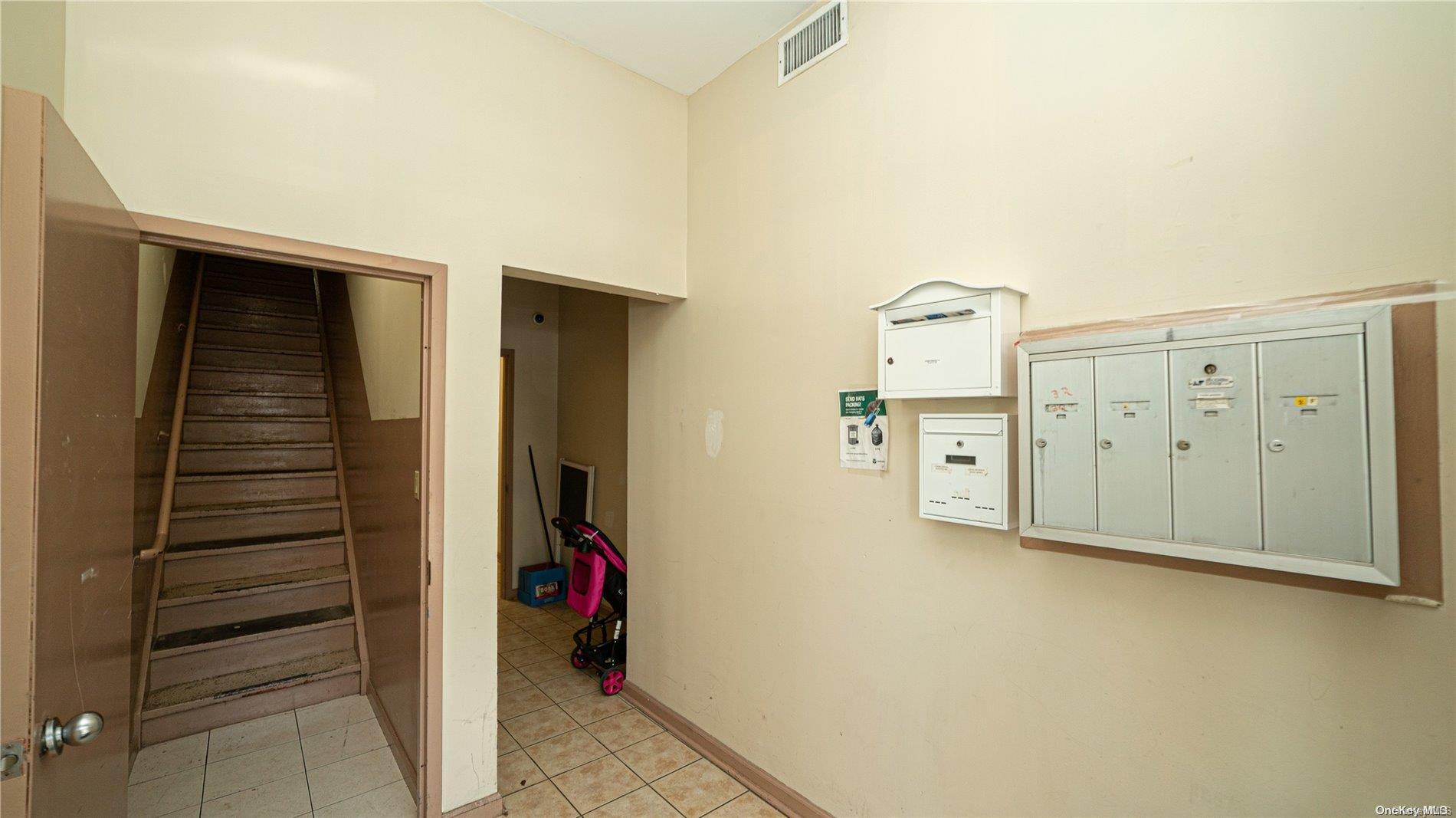 Single Family 104th Street  Queens, NY 11368, MLS-L3572888-3