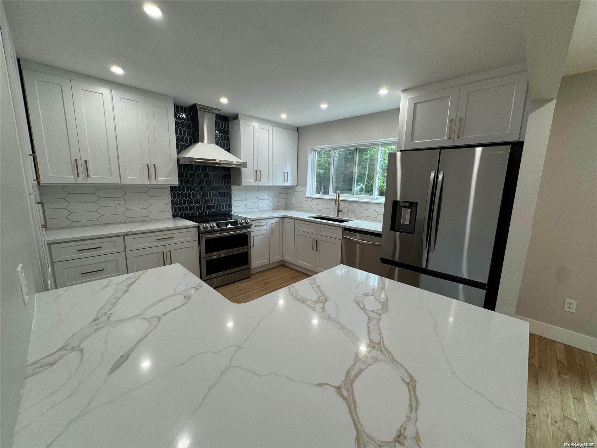 Single Family Gardiner  Suffolk County, NY 11937, MLS-L3572948-4