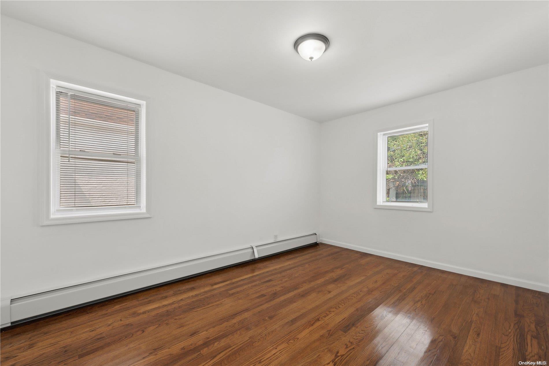 Single Family Market  Nassau County, NY 11561, MLS-L3573428-11