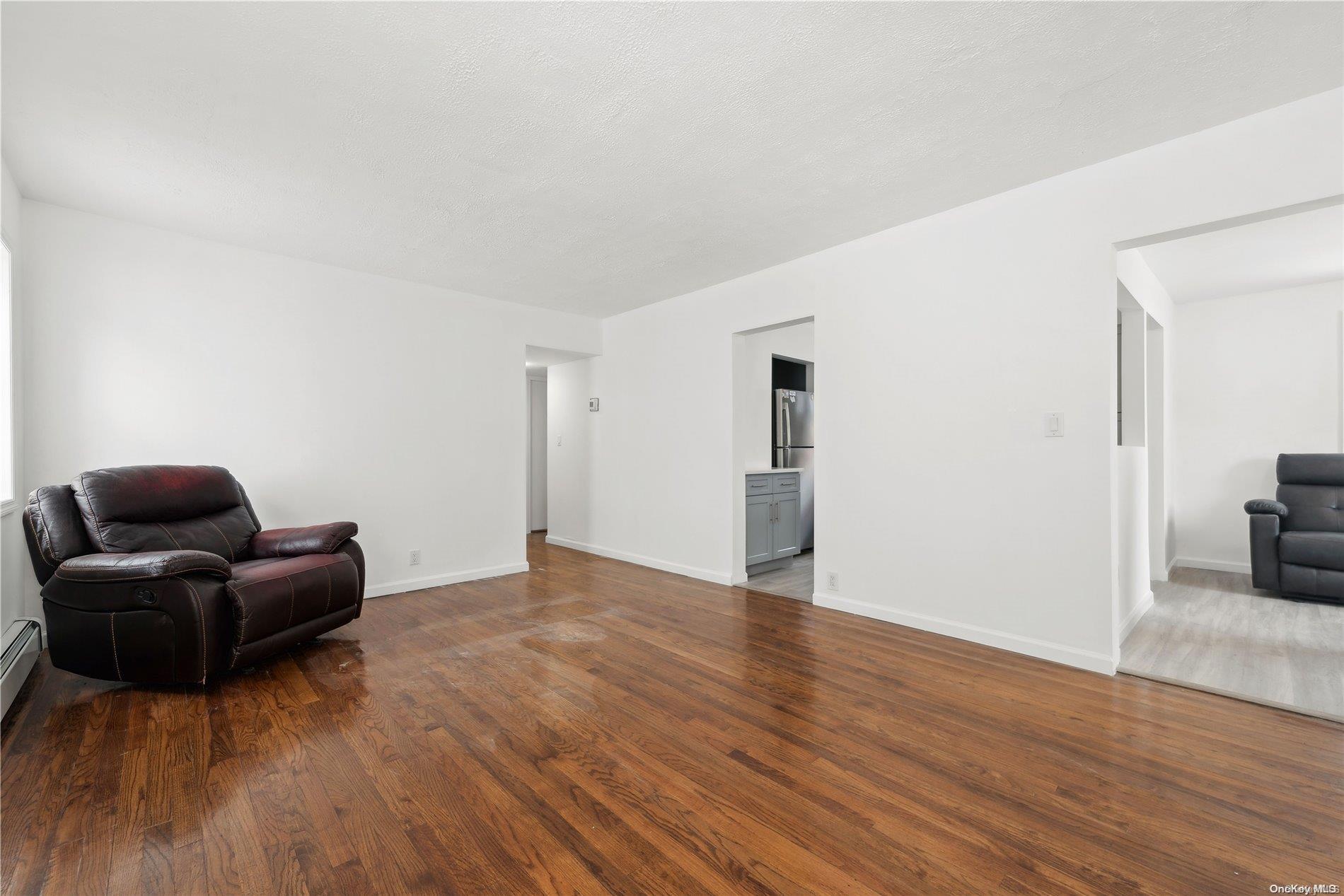 Single Family Market  Nassau County, NY 11561, MLS-L3573428-4