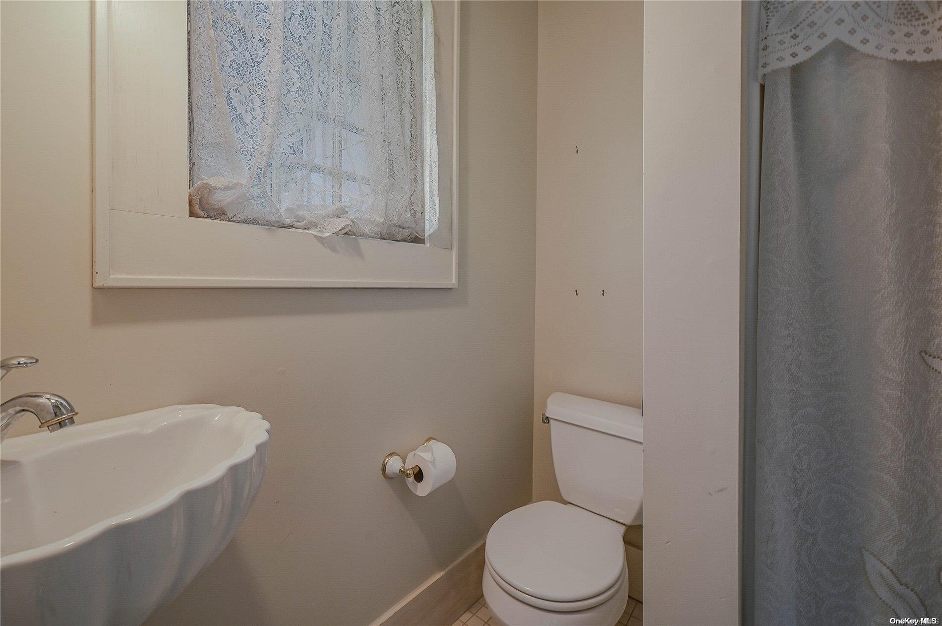 Single Family Munn  Suffolk County, NY 11957, MLS-L3573568-19