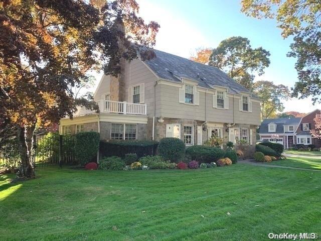 Single Family Roxen  Nassau County, NY 11570, MLS-L3573630-2