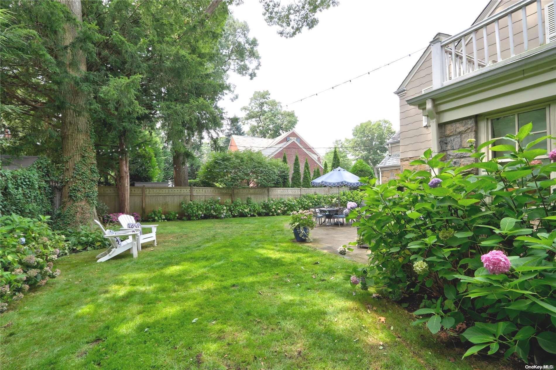 Single Family Roxen  Nassau County, NY 11570, MLS-L3573630-28