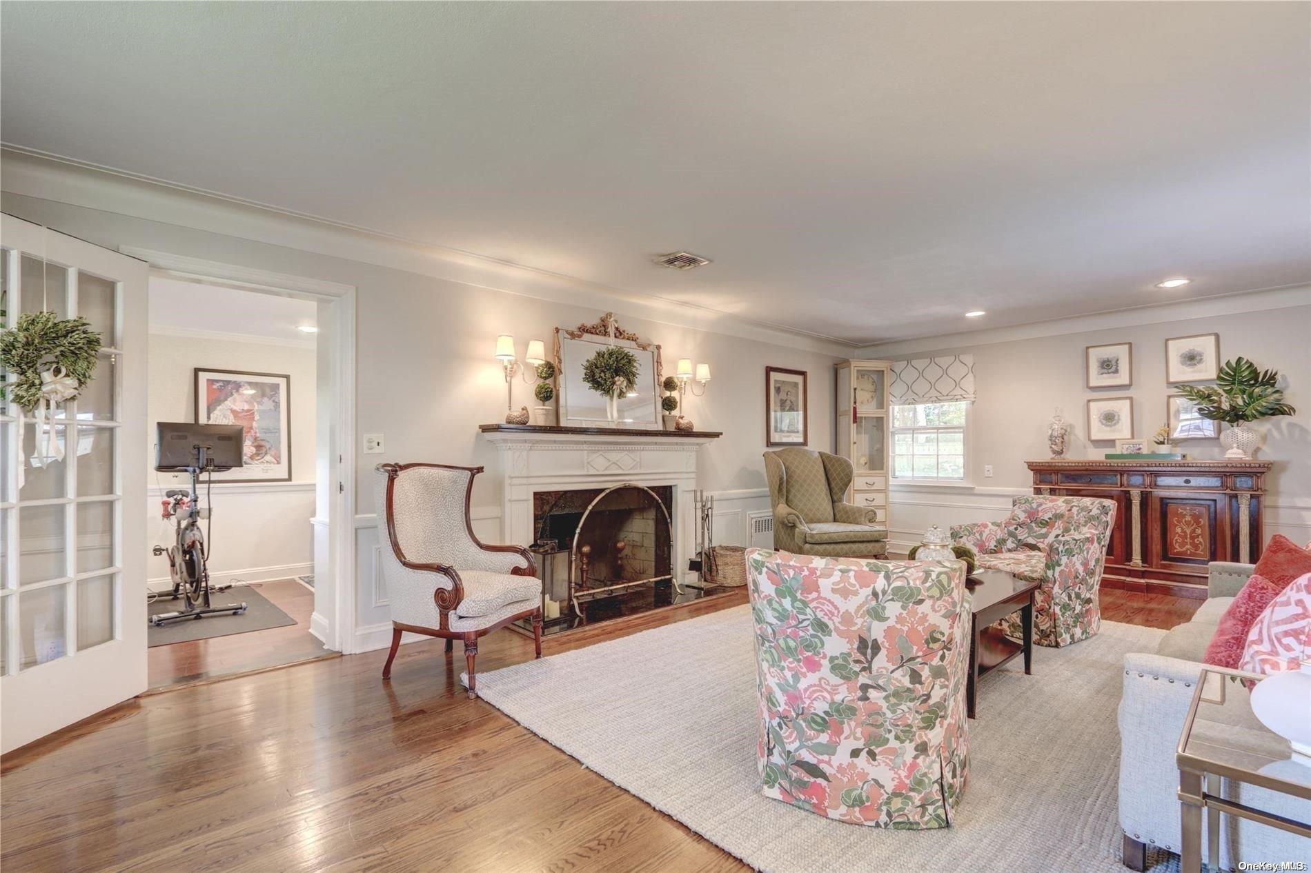 Single Family Roxen  Nassau County, NY 11570, MLS-L3573630-5