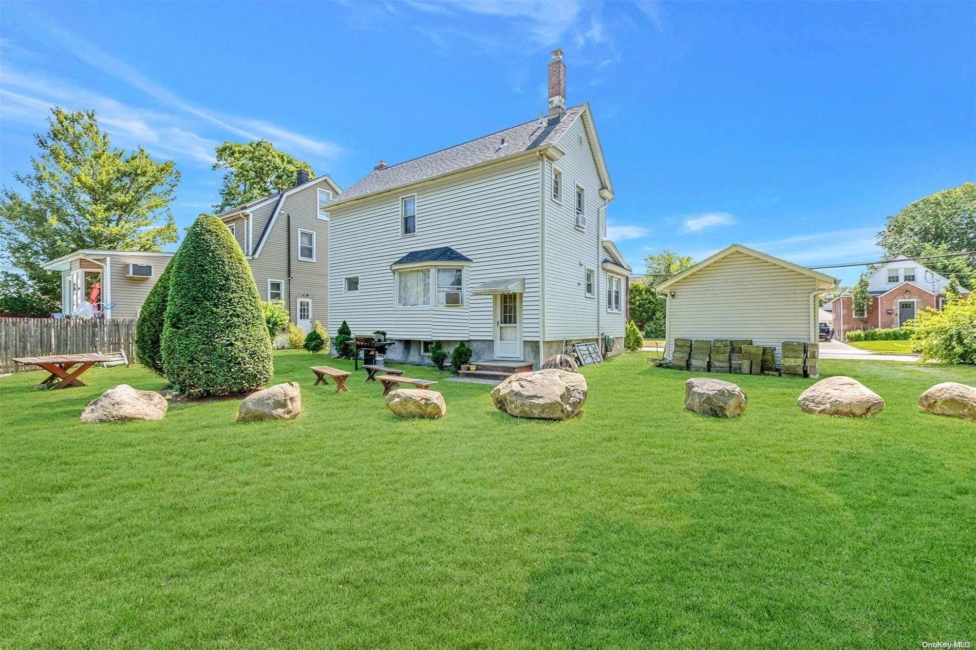 Single Family Roosevelt  Nassau County, NY 11581, MLS-L3573658-3