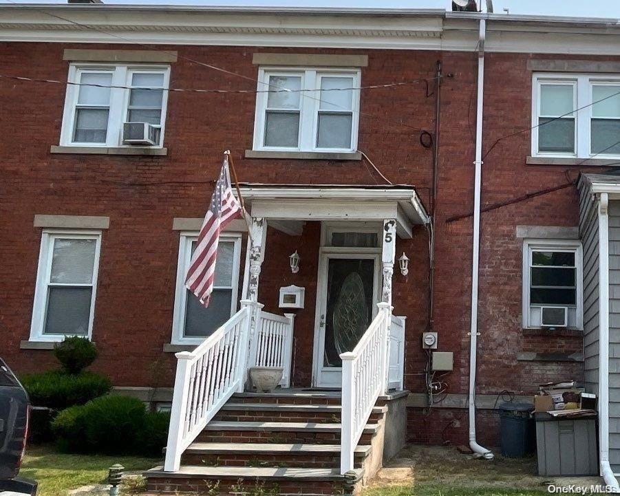 Single Family Columbia  Nassau County, NY 11735, MLS-L3573782-2