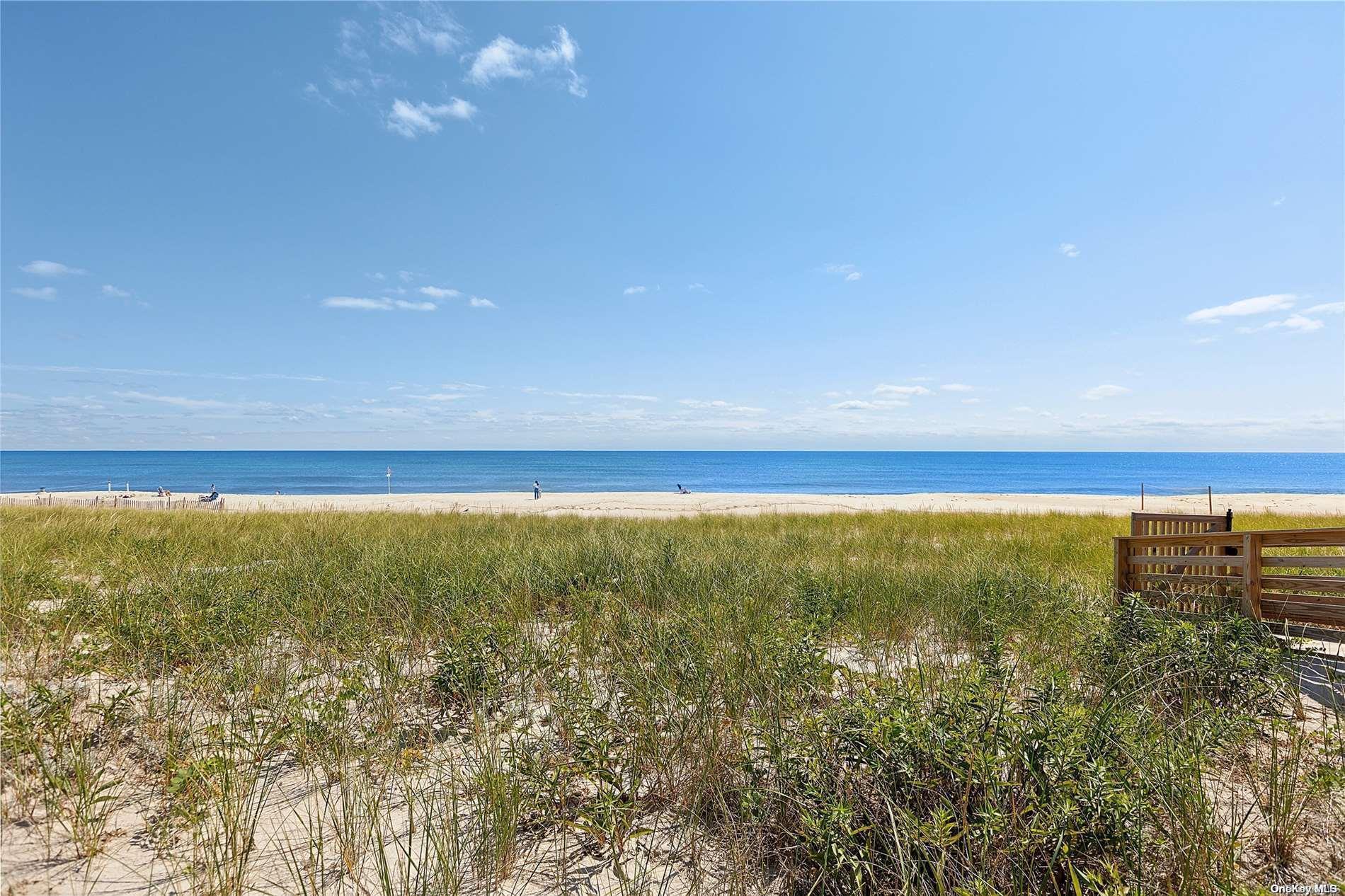 Single Family Dune  Suffolk County, NY 11978, MLS-L3574088-23
