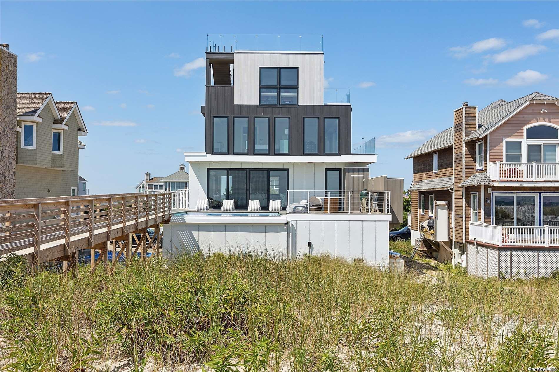 Single Family Dune  Suffolk County, NY 11978, MLS-L3574088-4