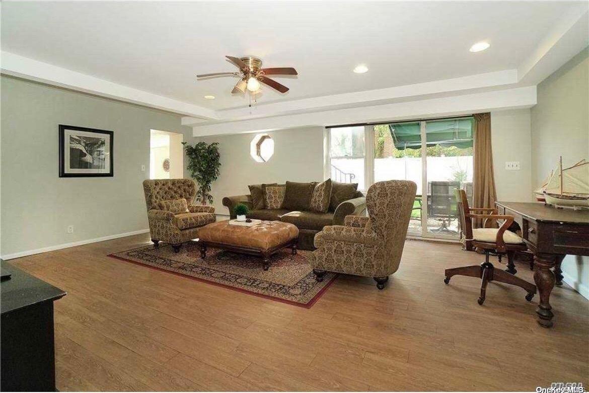 Single Family Roosevelt  Nassau County, NY 11561, MLS-L3574202-13