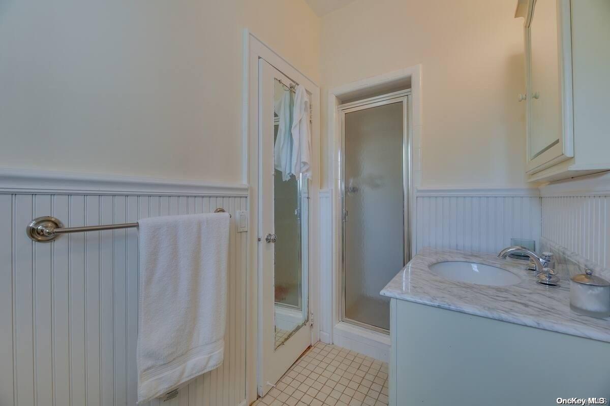 Single Family Roosevelt  Nassau County, NY 11561, MLS-L3574202-14