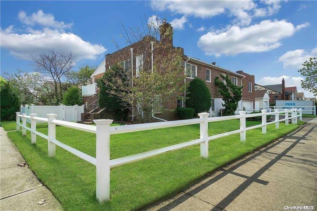Single Family Roosevelt  Nassau County, NY 11561, MLS-L3574202-4