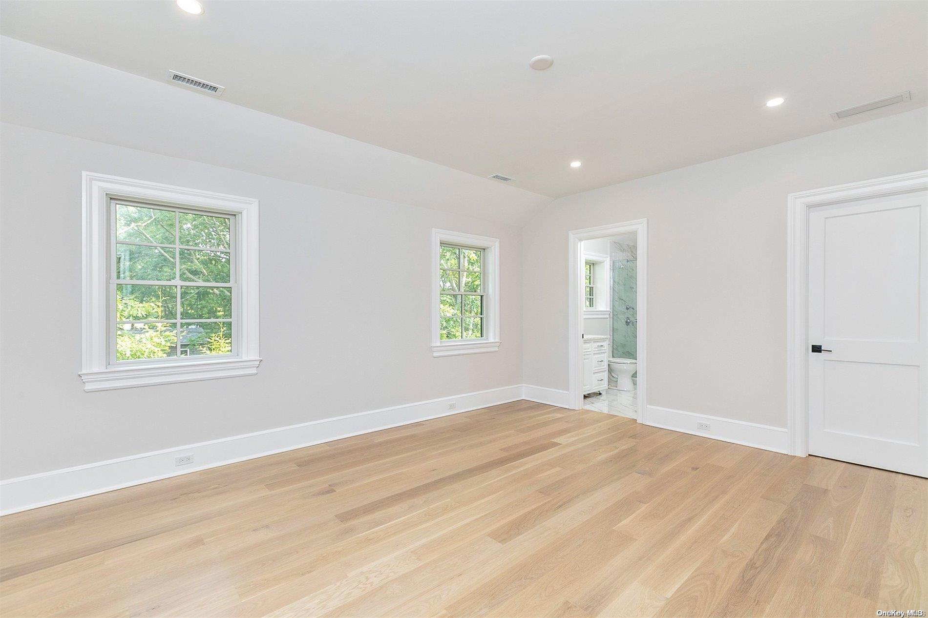 Single Family Peters  Suffolk County, NY 11978, MLS-L3574395-21