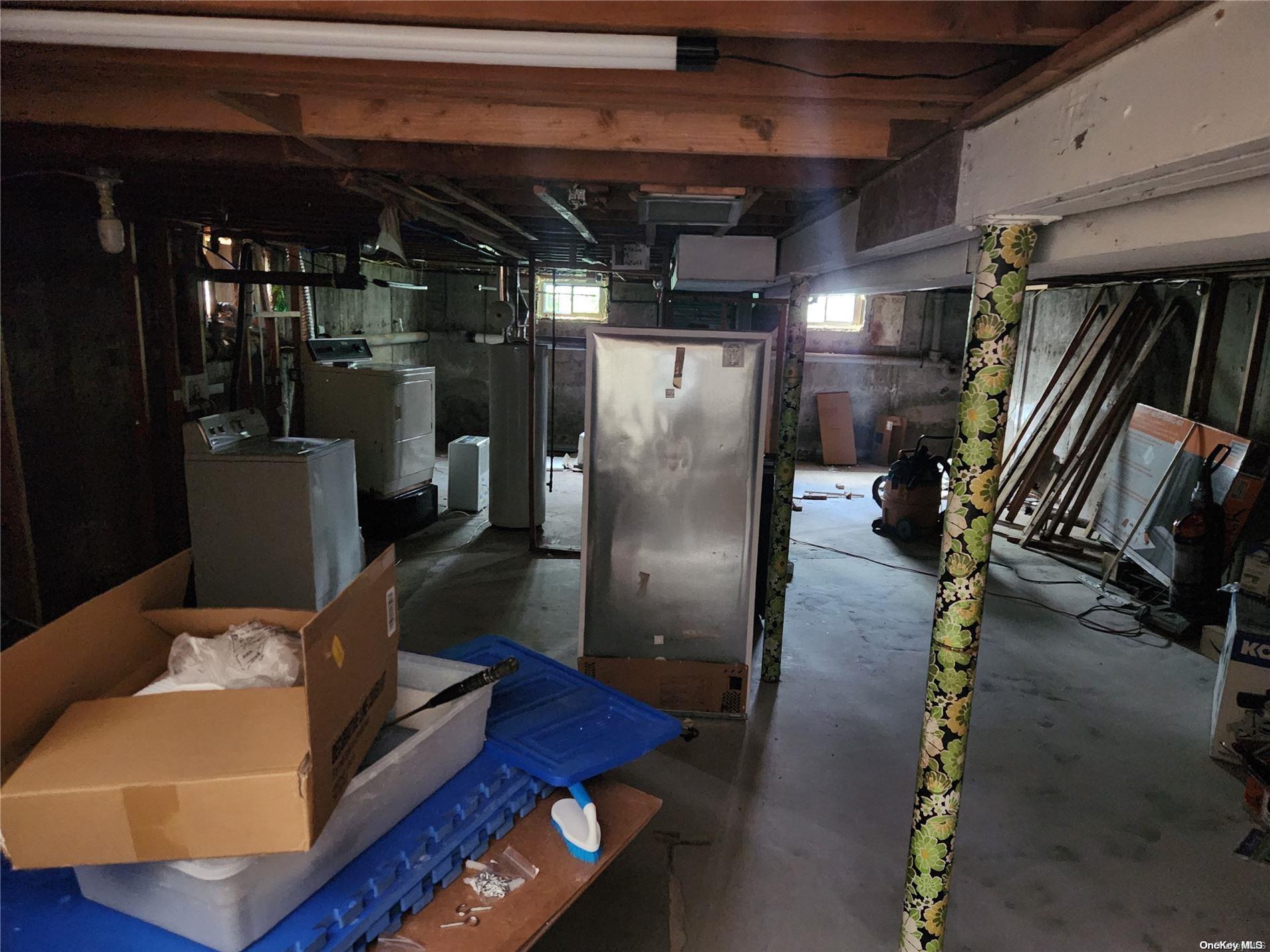 Single Family Codman  Suffolk County, NY 11717, MLS-L3574854-23