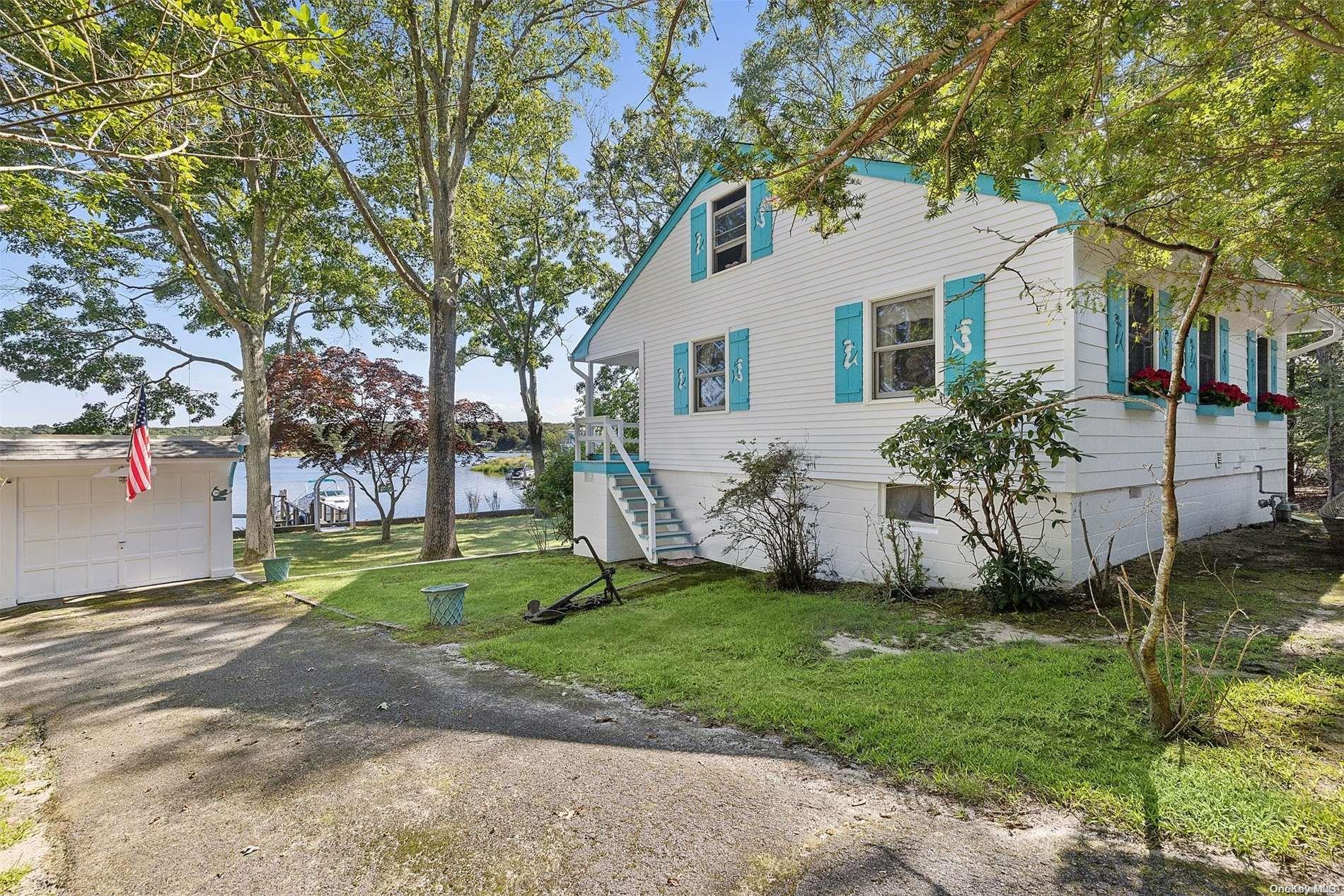 Single Family Redwood  Suffolk County, NY 11963, MLS-L3575173-5