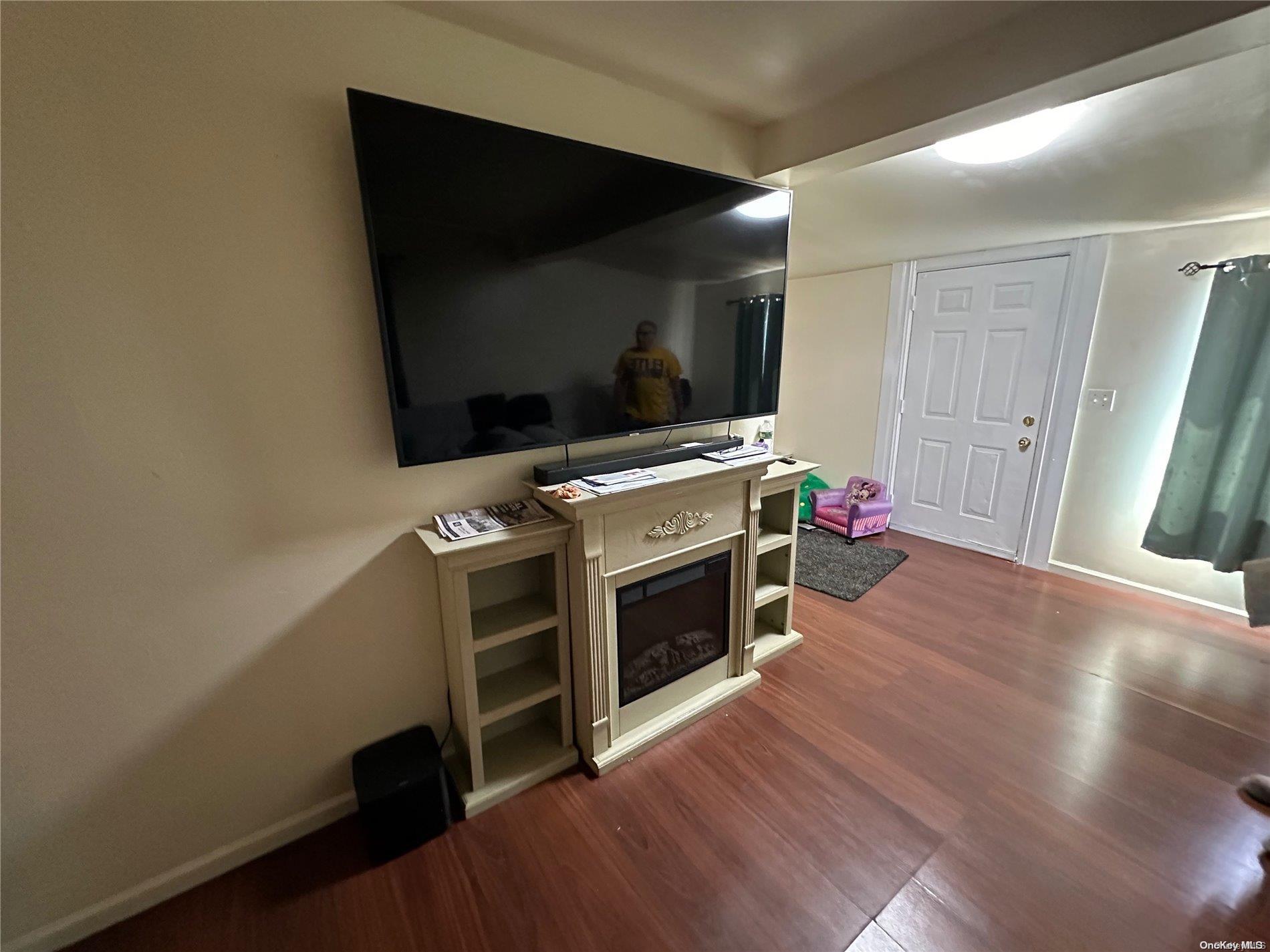 Single Family Warwick  Nassau County, NY 11558, MLS-L3575175-11