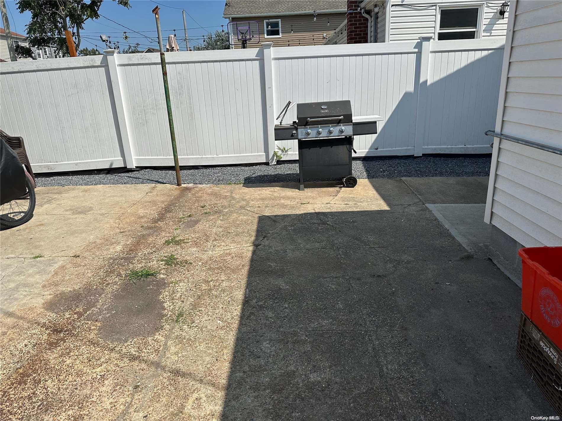 Single Family Warwick  Nassau County, NY 11558, MLS-L3575175-20