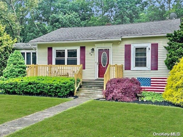Single Family Babylon  Suffolk County, NY 11950, MLS-L3575319-4
