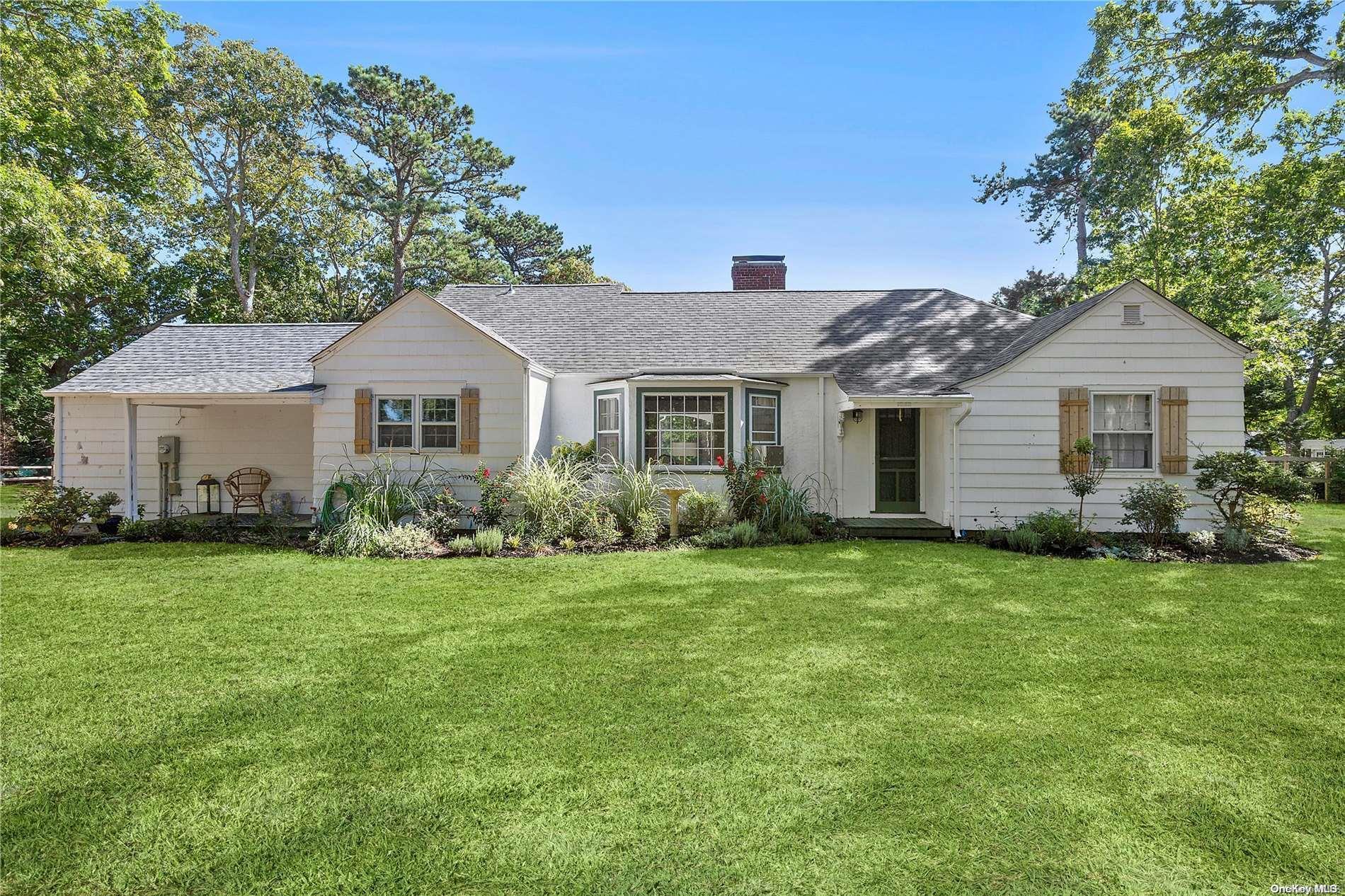 Apartment in Southampton - Sheppard  Suffolk County, NY 11978