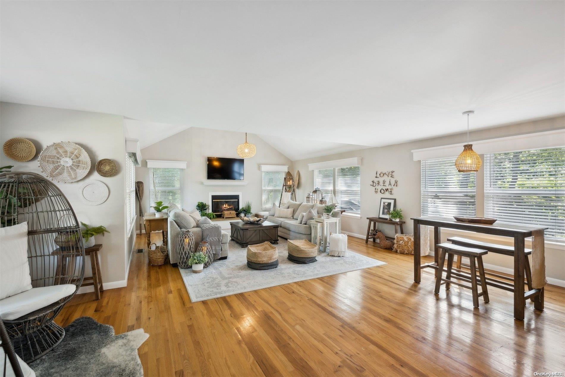 Single Family Fox Hunt  Suffolk County, NY 11930, MLS-L3575392-3