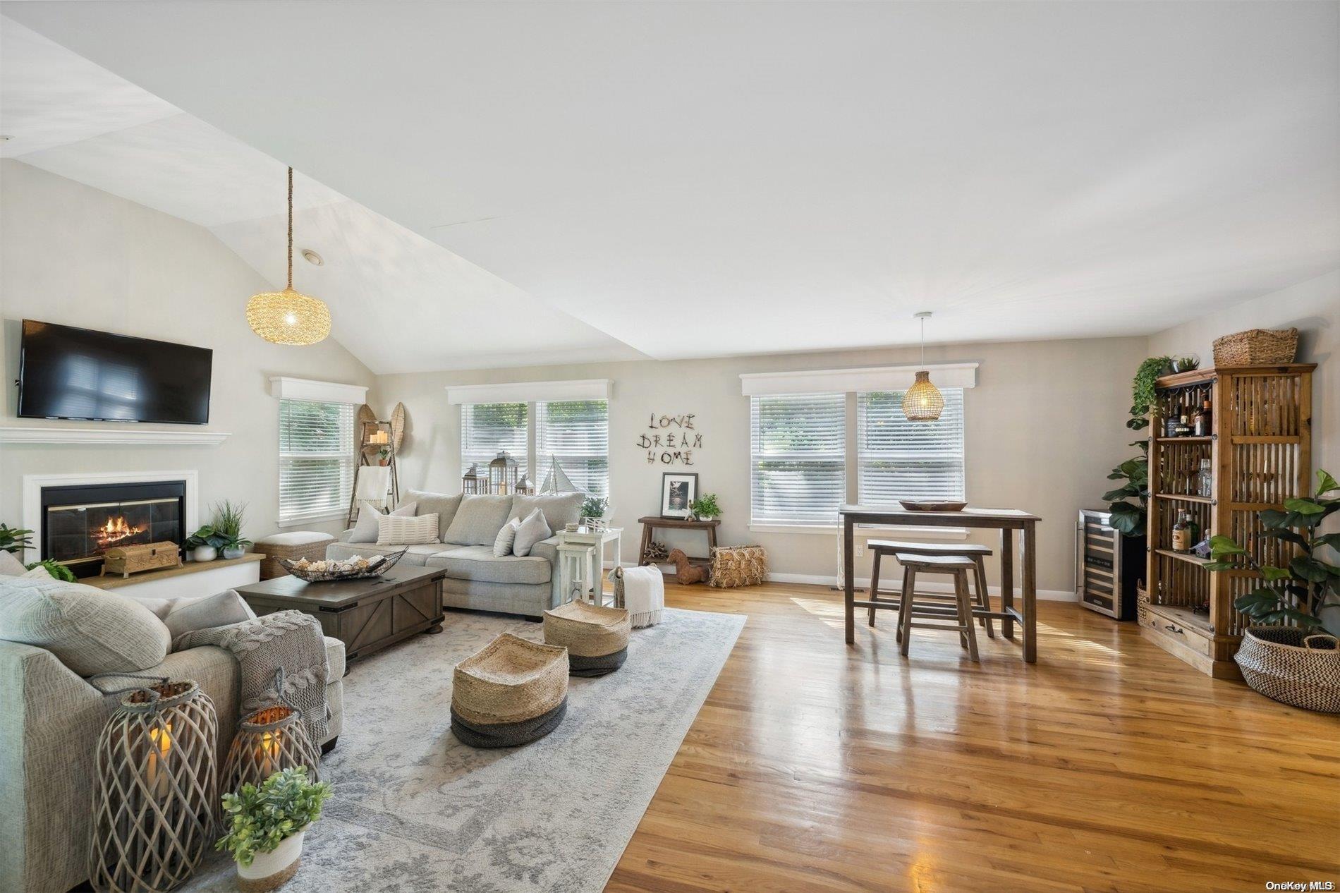 Single Family Fox Hunt  Suffolk County, NY 11930, MLS-L3575392-8