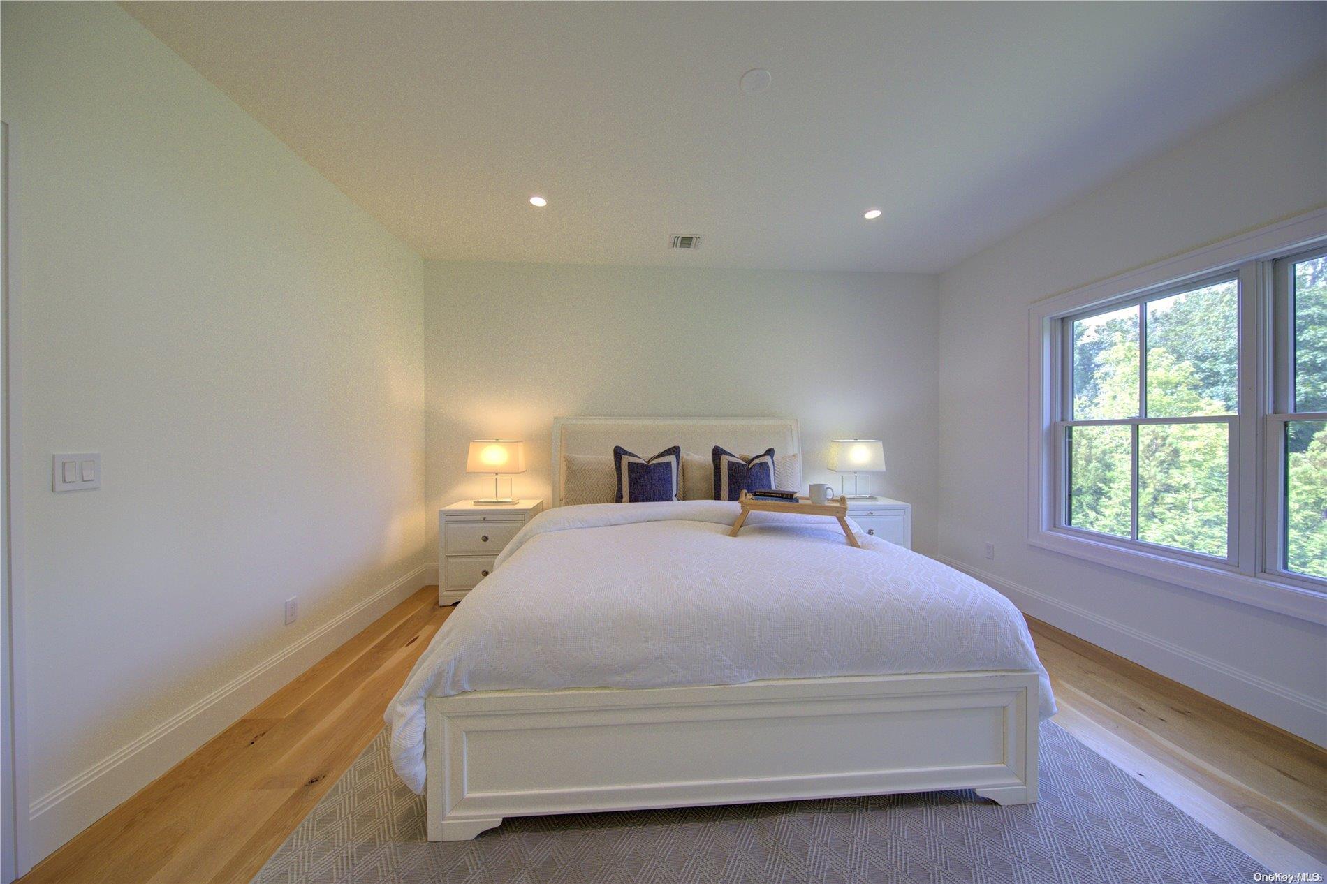 Single Family Newtown  Suffolk County, NY 11937, MLS-L3575395-21