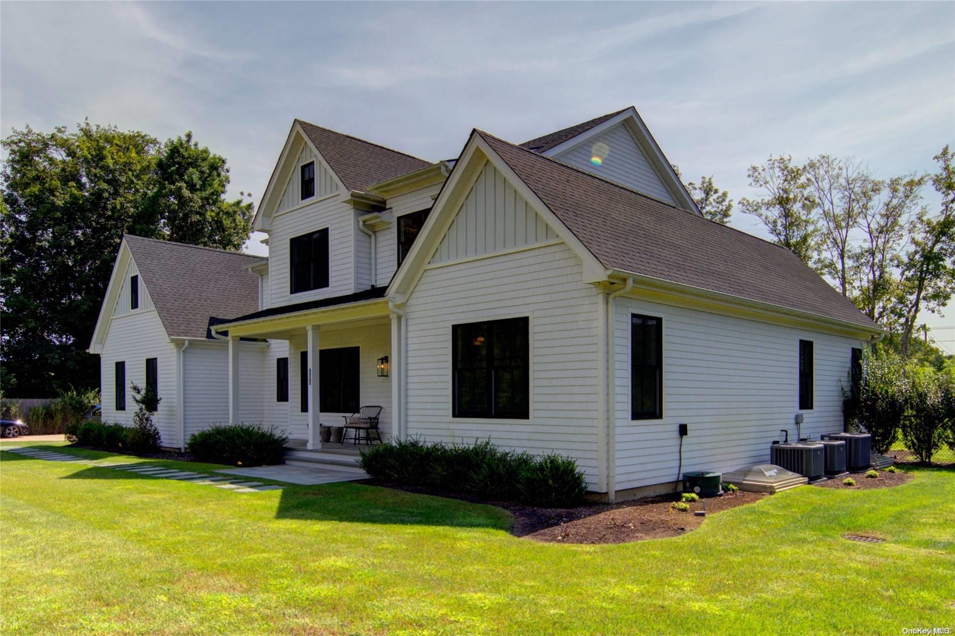 Single Family Newtown  Suffolk County, NY 11937, MLS-L3575395-34