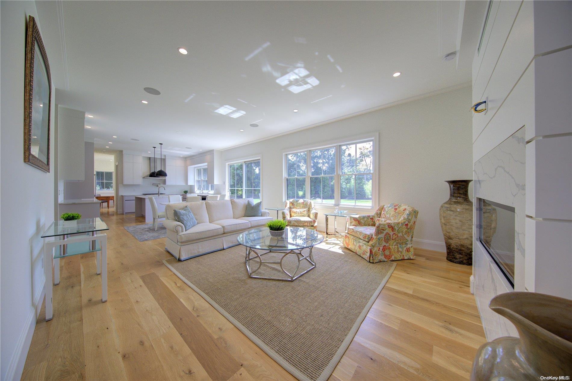 Single Family Newtown  Suffolk County, NY 11937, MLS-L3575395-5