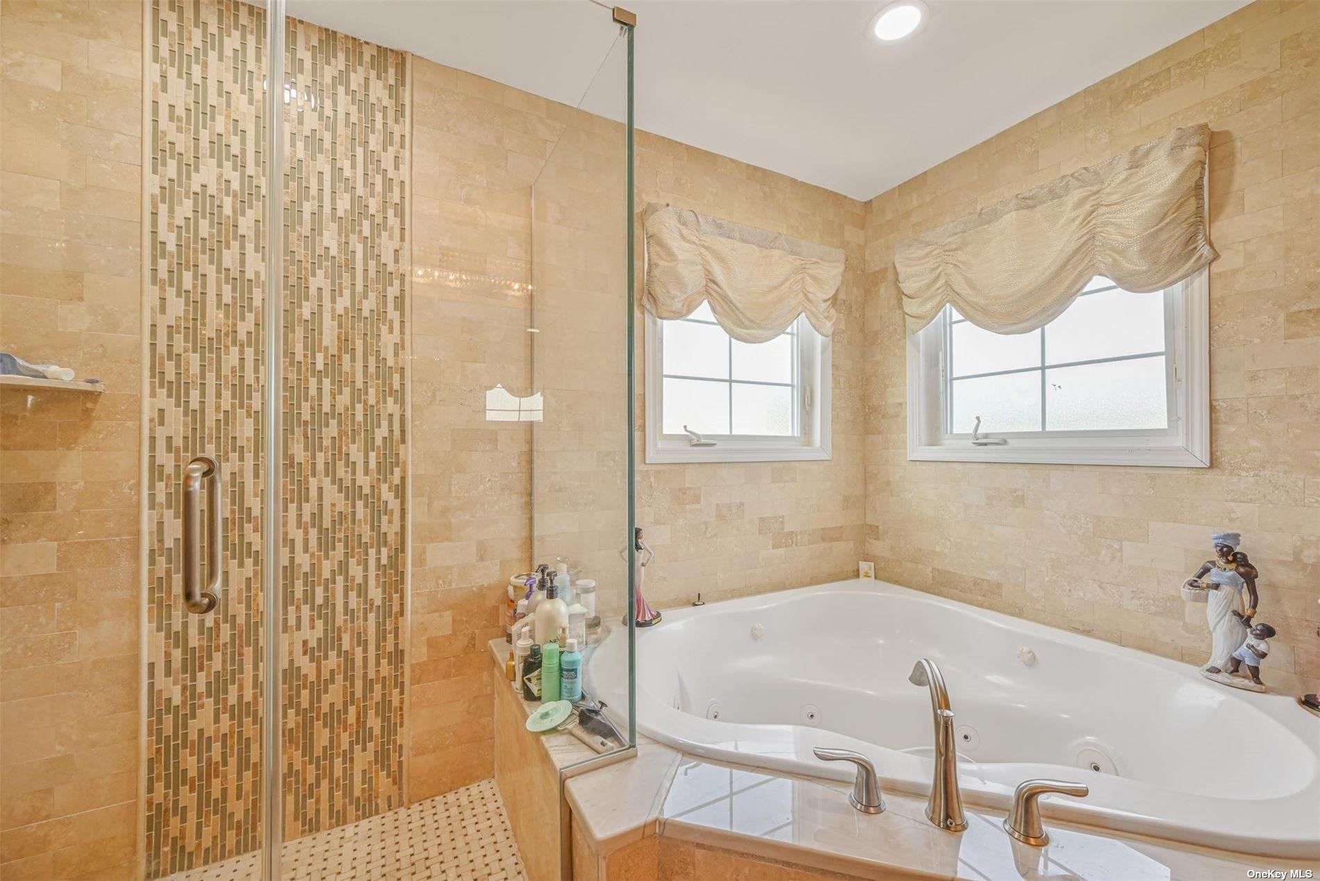 Single Family North  Nassau County, NY 11566, MLS-L3575552-25