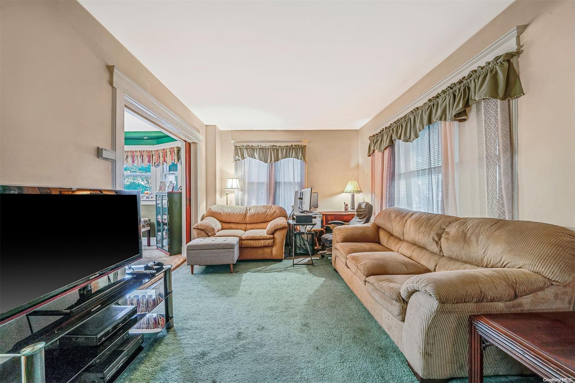 Single Family Earle  Nassau County, NY 11563, MLS-L3575839-7