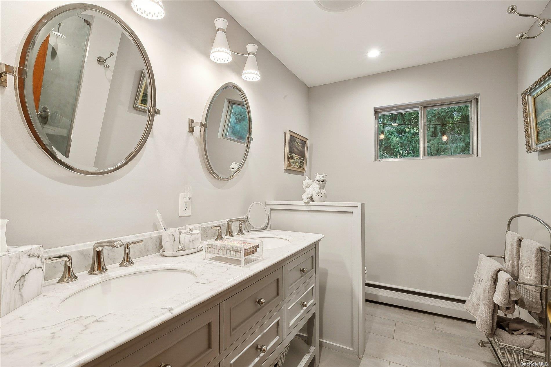 Single Family Pennington  Suffolk County, NY 11743, MLS-L3576166-11
