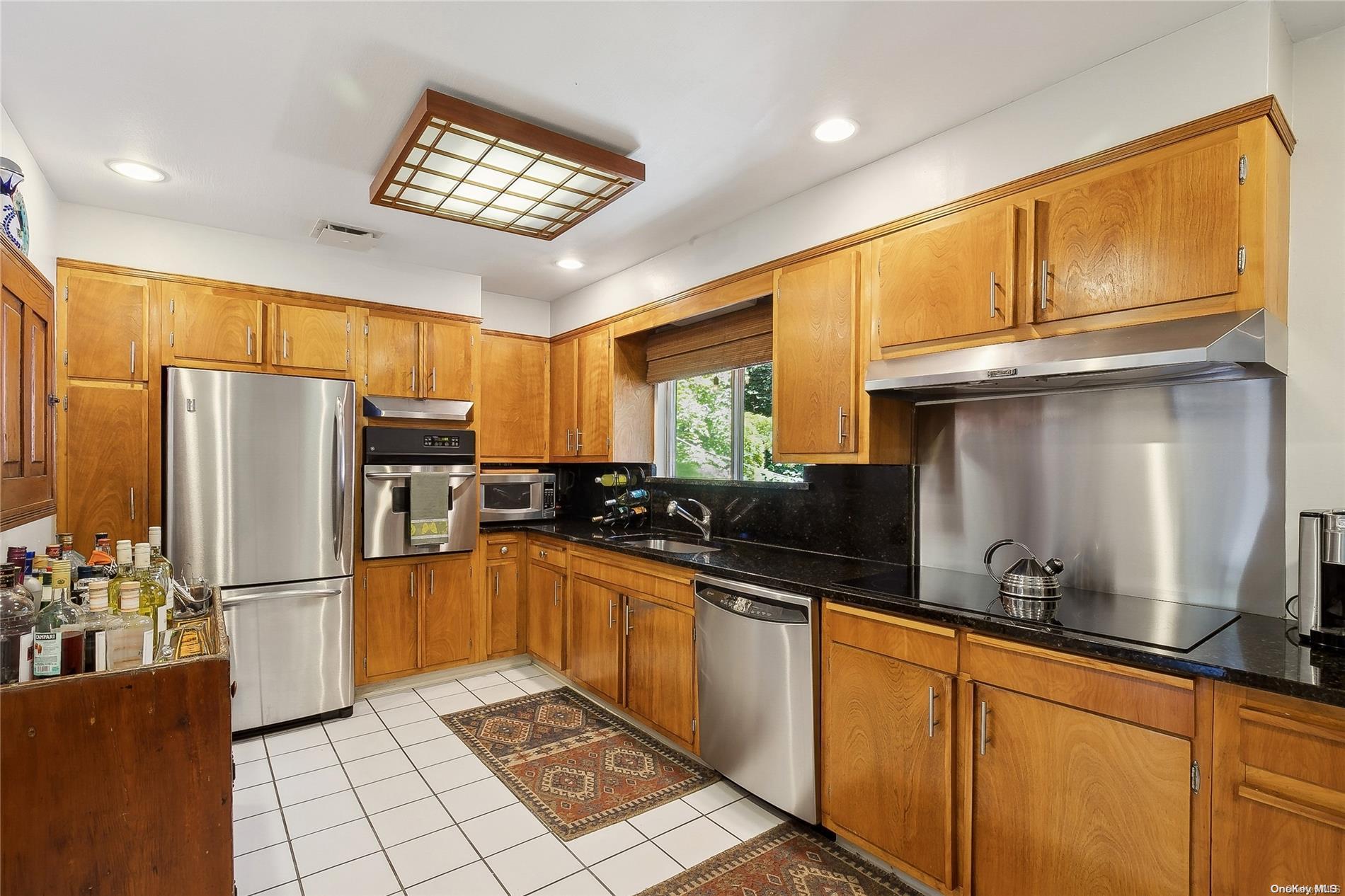 Single Family Pennington  Suffolk County, NY 11743, MLS-L3576166-9