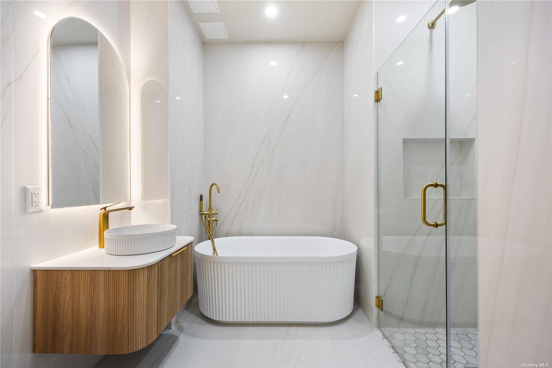 Condo 21st  Queens, NY 11106, MLS-L3576279-14