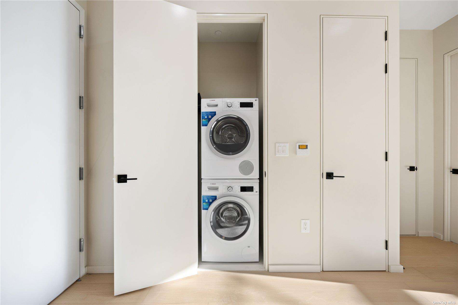 Condo 21st  Queens, NY 11106, MLS-L3576279-6