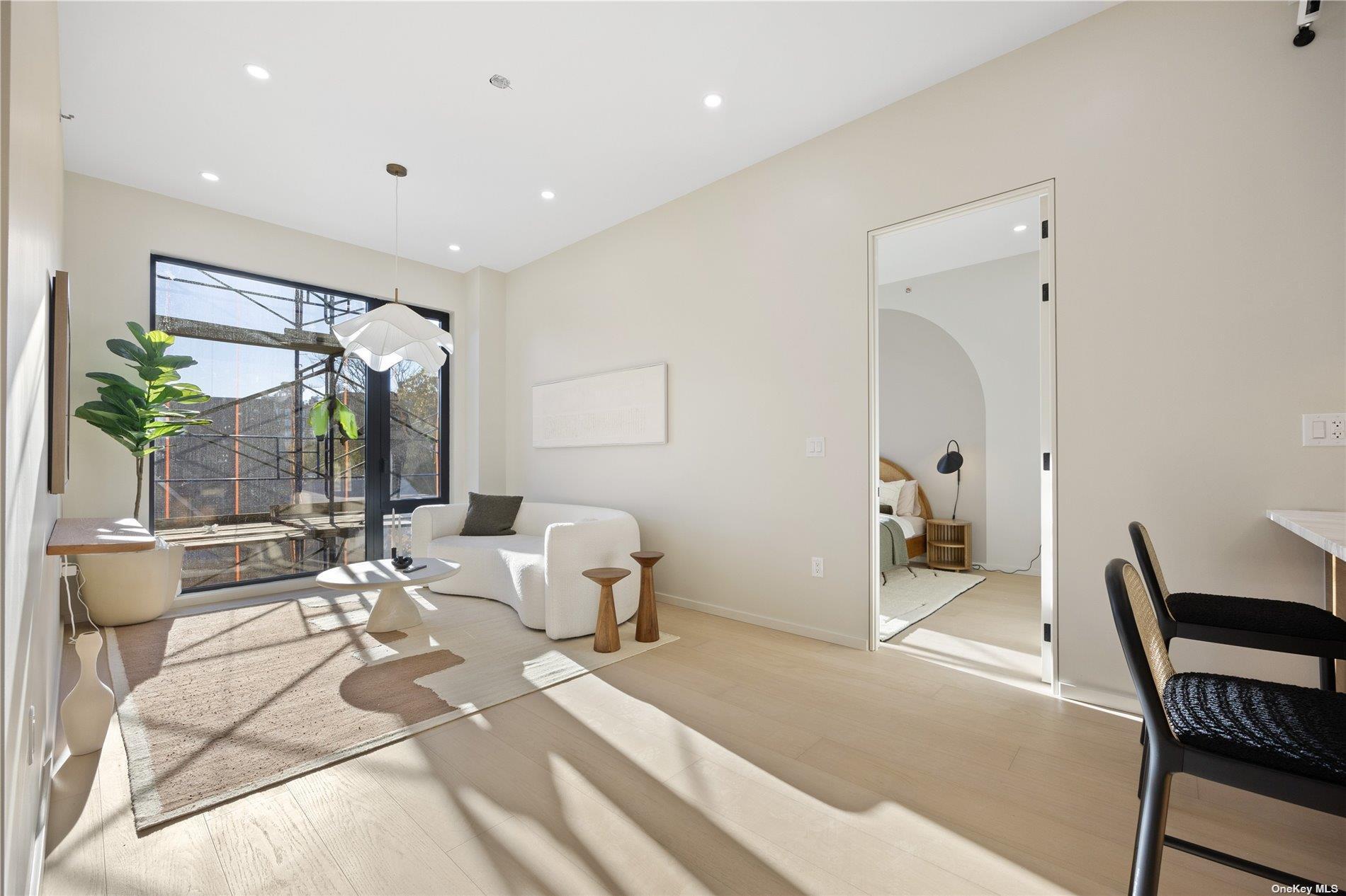 Condo 21st  Queens, NY 11106, MLS-L3576279-7