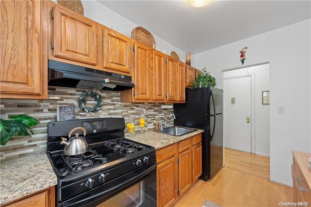 Coop Marine  Brooklyn, NY 11209, MLS-L3576509-4