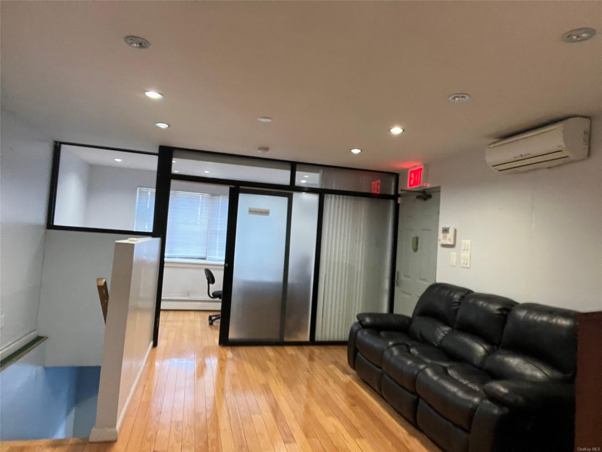 Commercial Lease 75th  Queens, NY 11373, MLS-L3576519-5