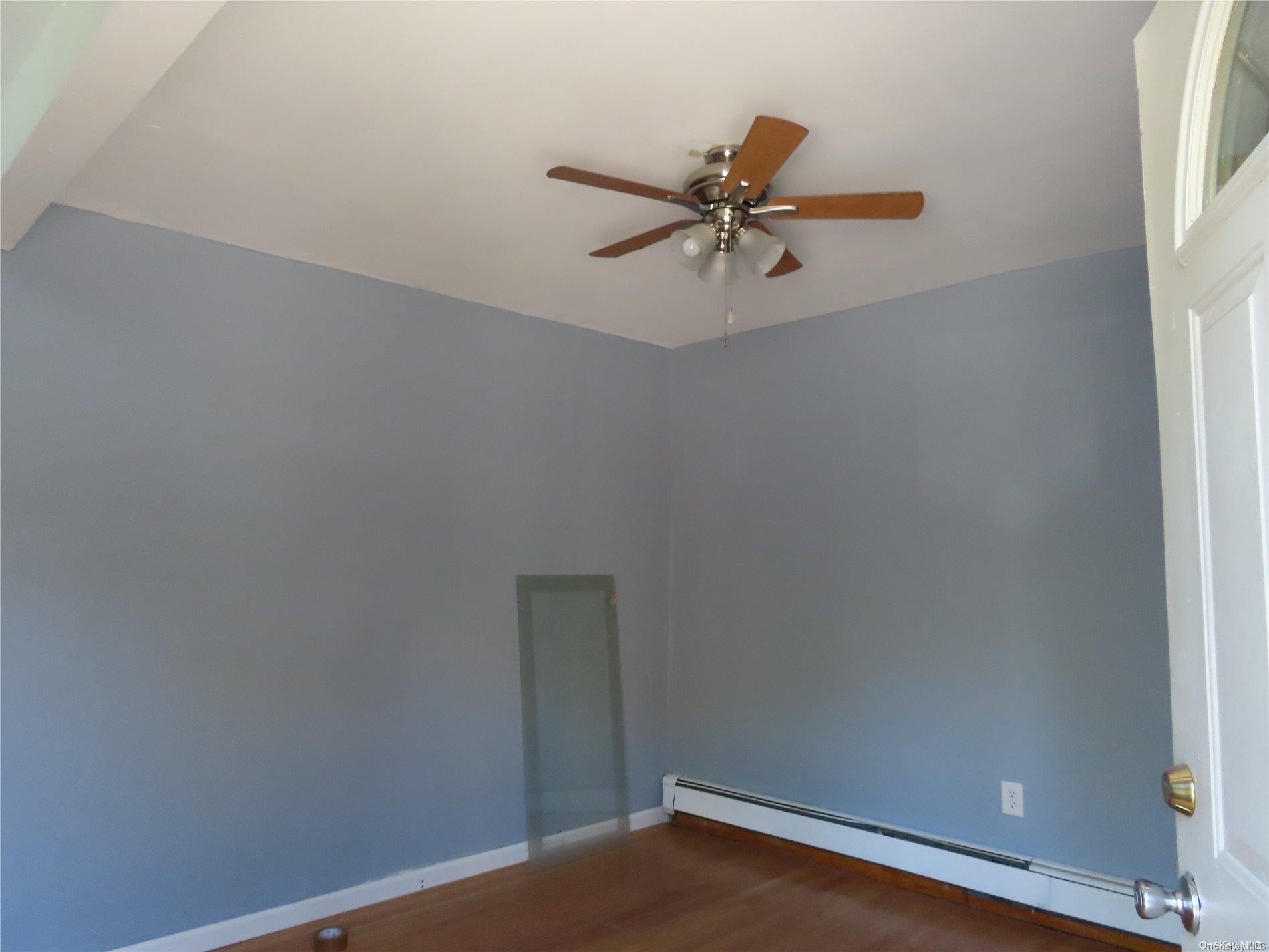 Single Family Liverpool  Queens, NY 11435, MLS-L3576571-12