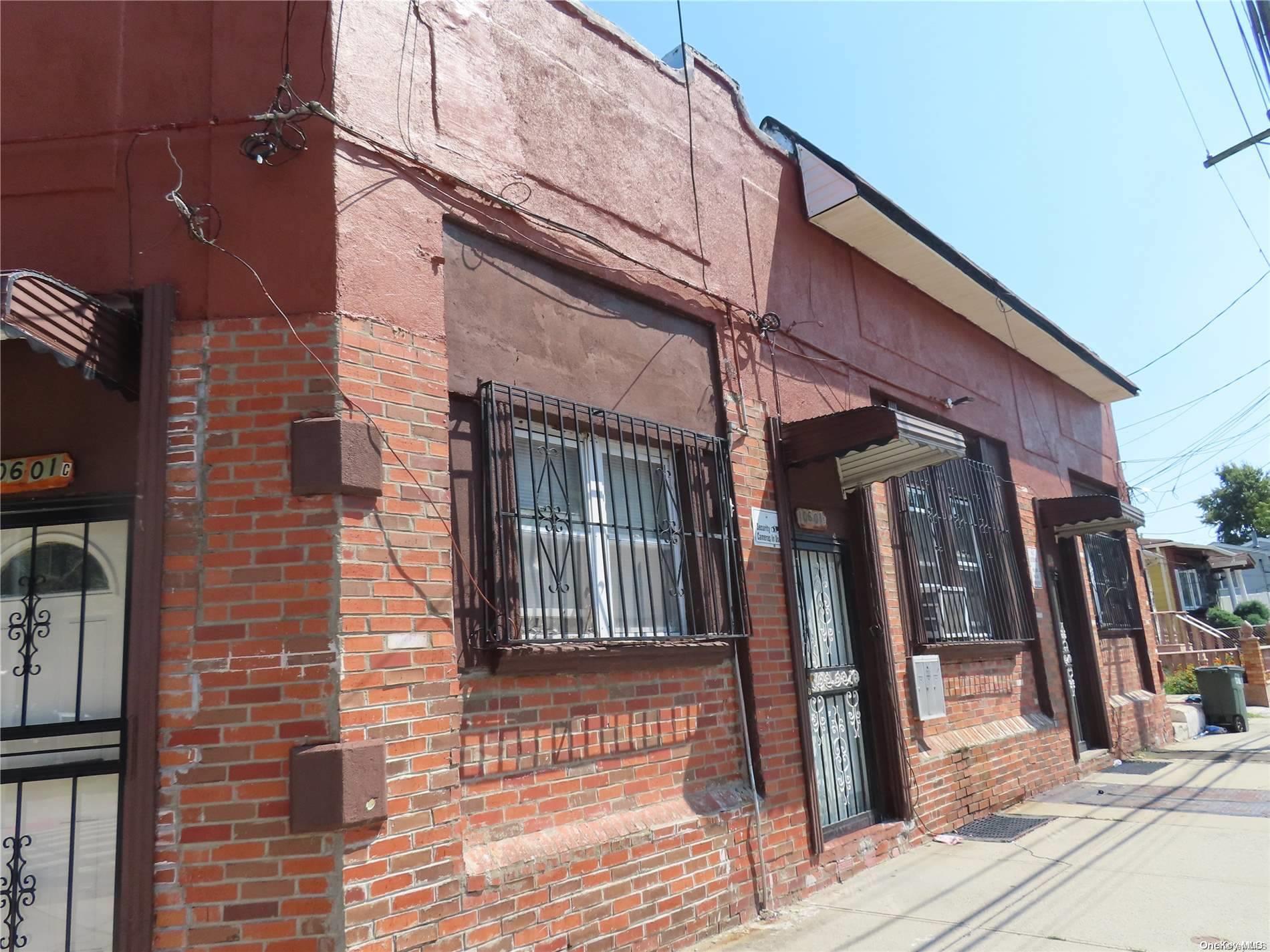 Single Family Liverpool  Queens, NY 11435, MLS-L3576571-3