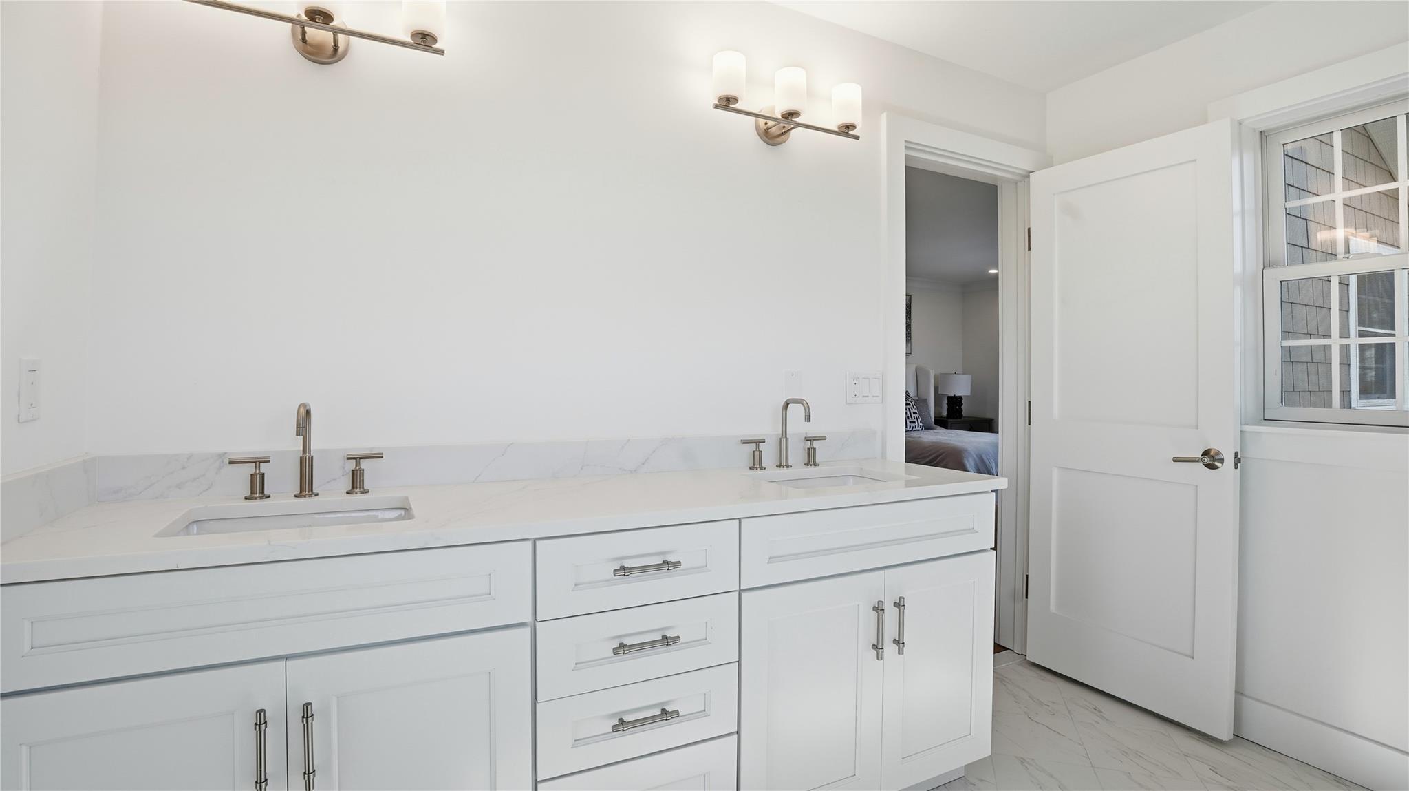 Condo Rogers Tbb  Suffolk County, NY 11978, MLS-L3576853-16