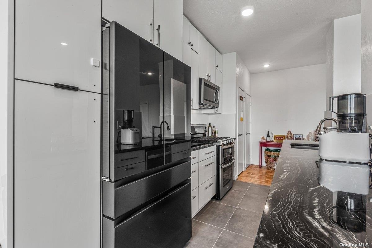 Coop Powells Cove  Queens, NY 11357, MLS-L3577162-8