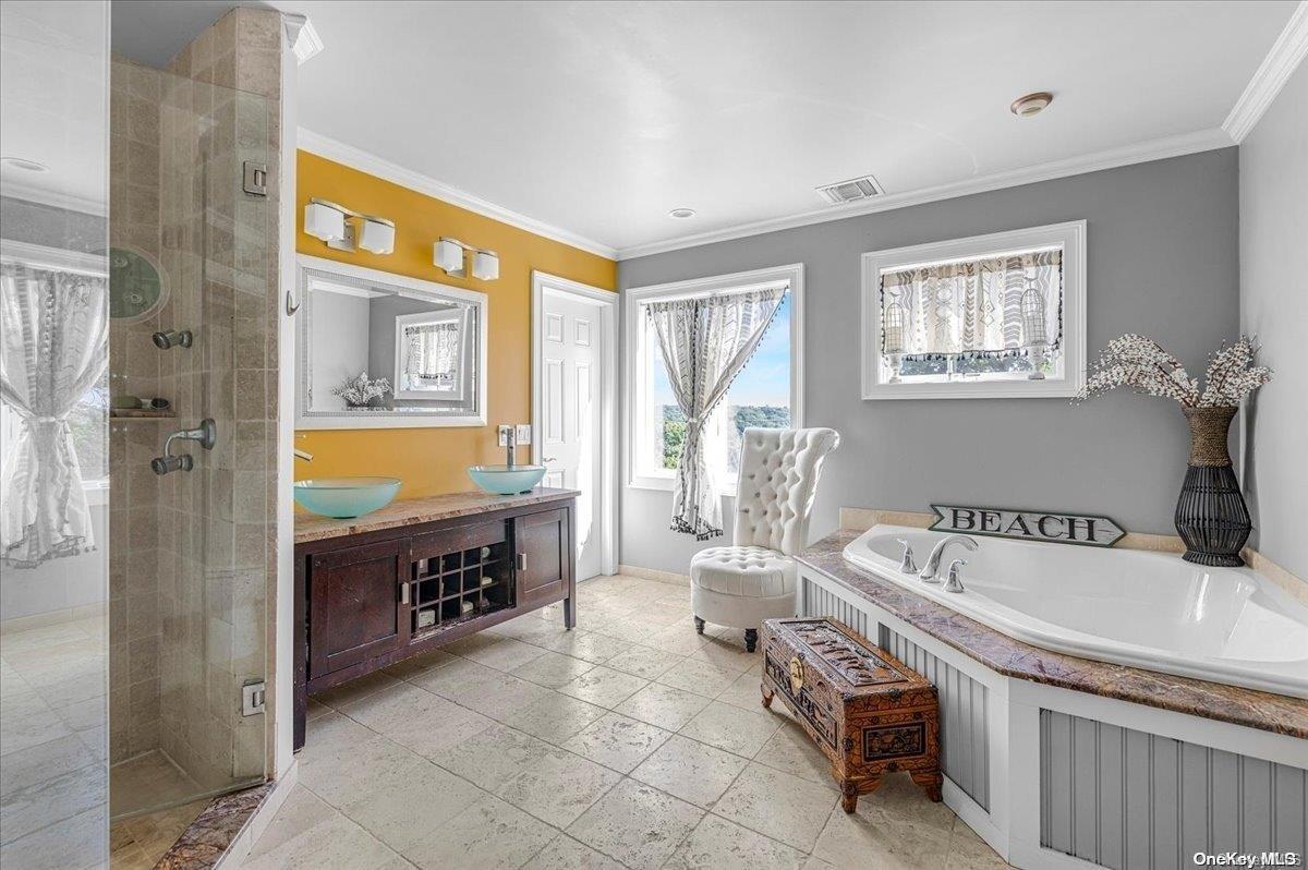 Single Family Overlook  Nassau County, NY 11709, MLS-L3577177-19