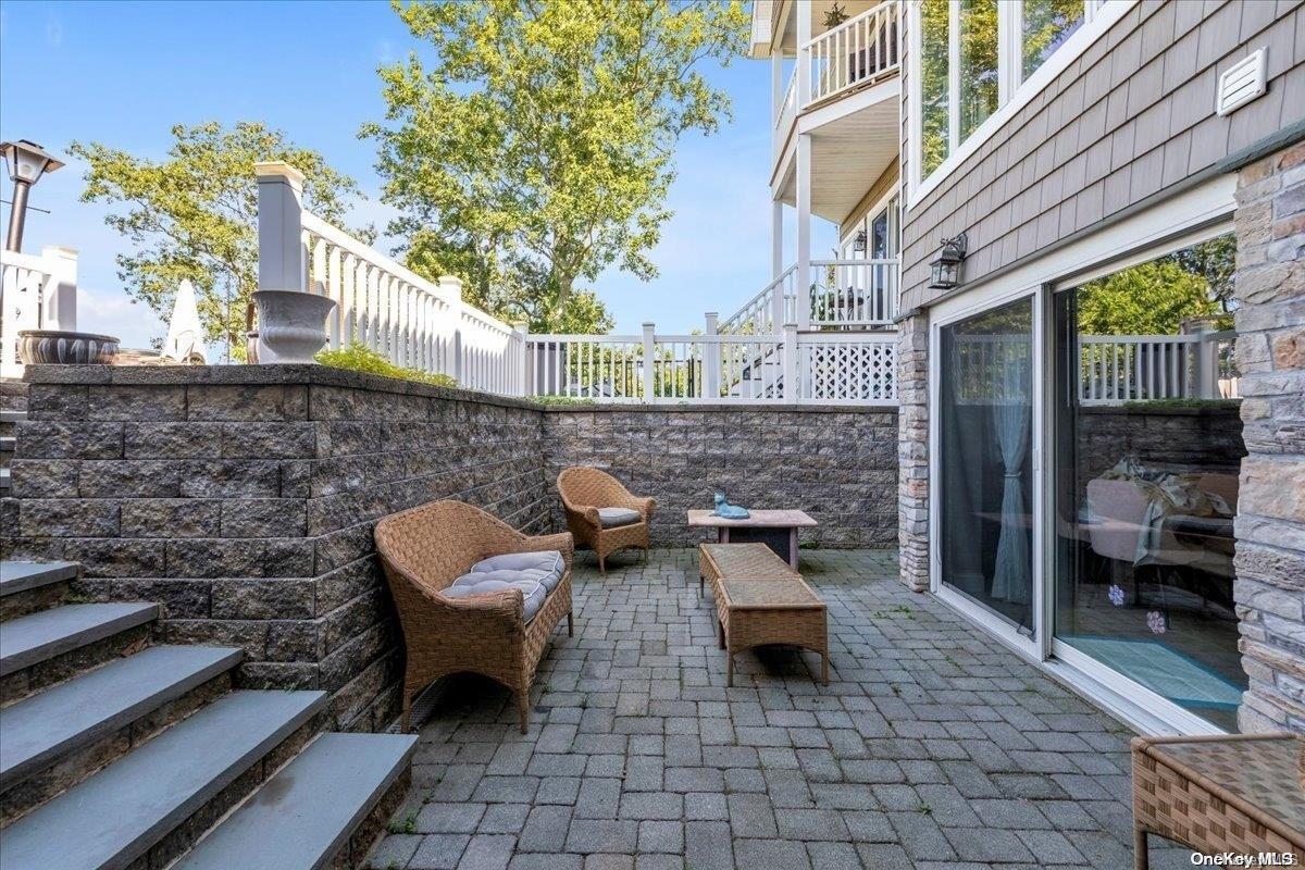 Single Family Overlook  Nassau County, NY 11709, MLS-L3577177-21