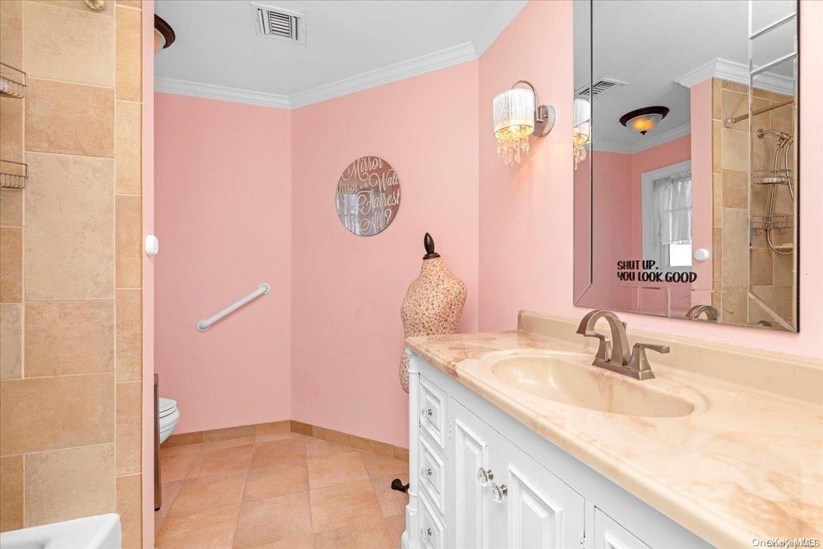 Single Family Overlook  Nassau County, NY 11709, MLS-L3577177-26