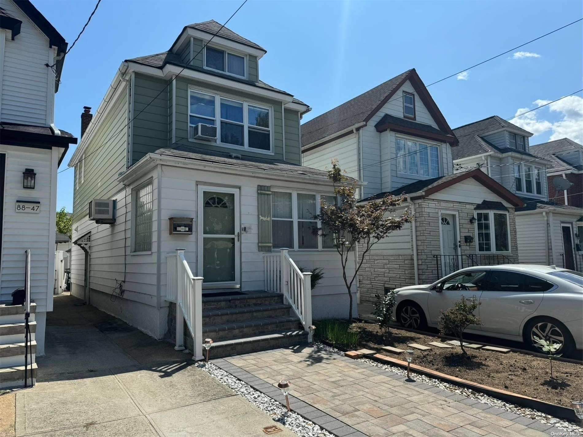 Single Family 247  Queens, NY 11426, MLS-L3577342-2