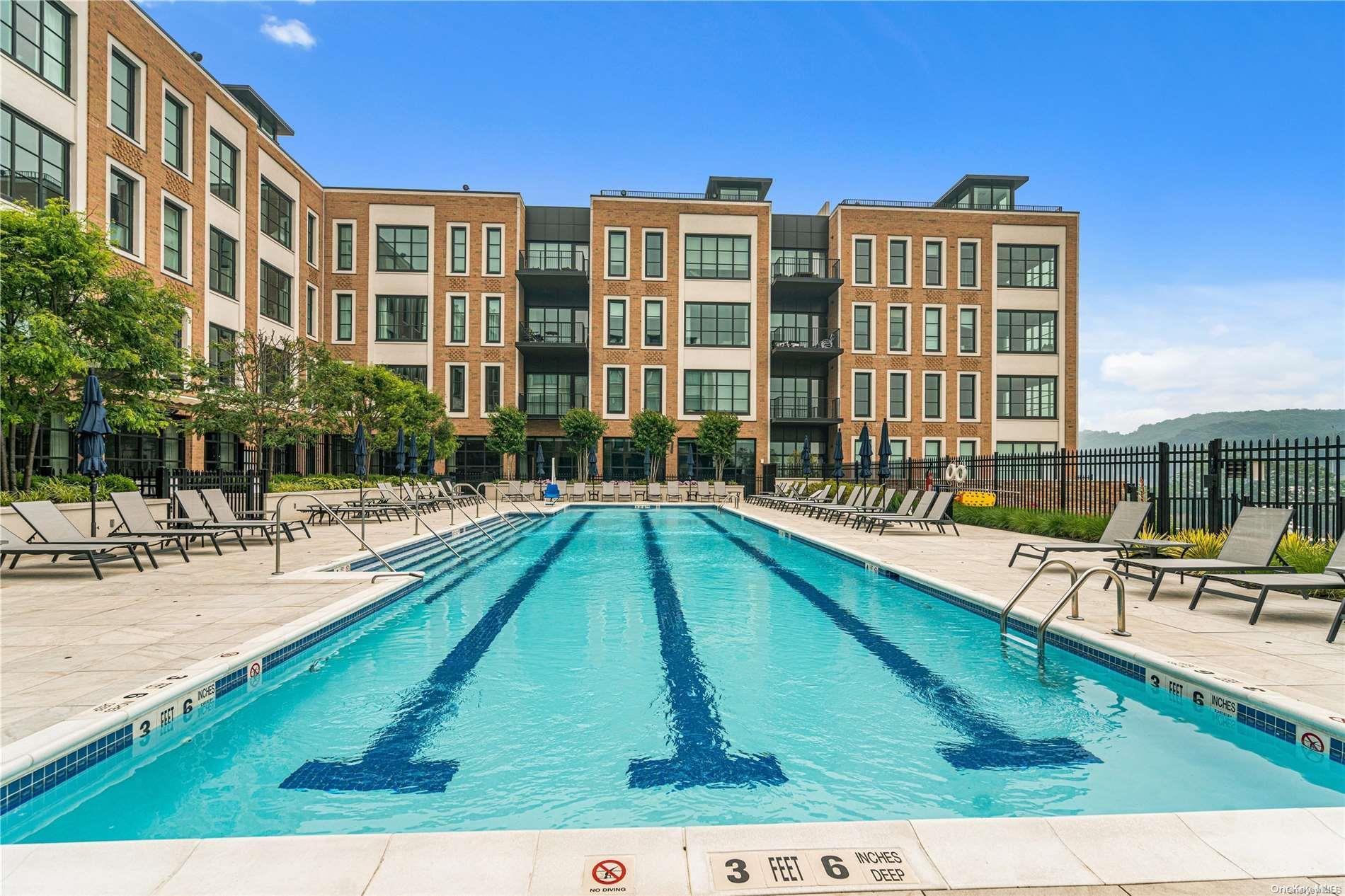 Condo Garvies Point  Nassau County, NY 11542, MLS-L3577526-32