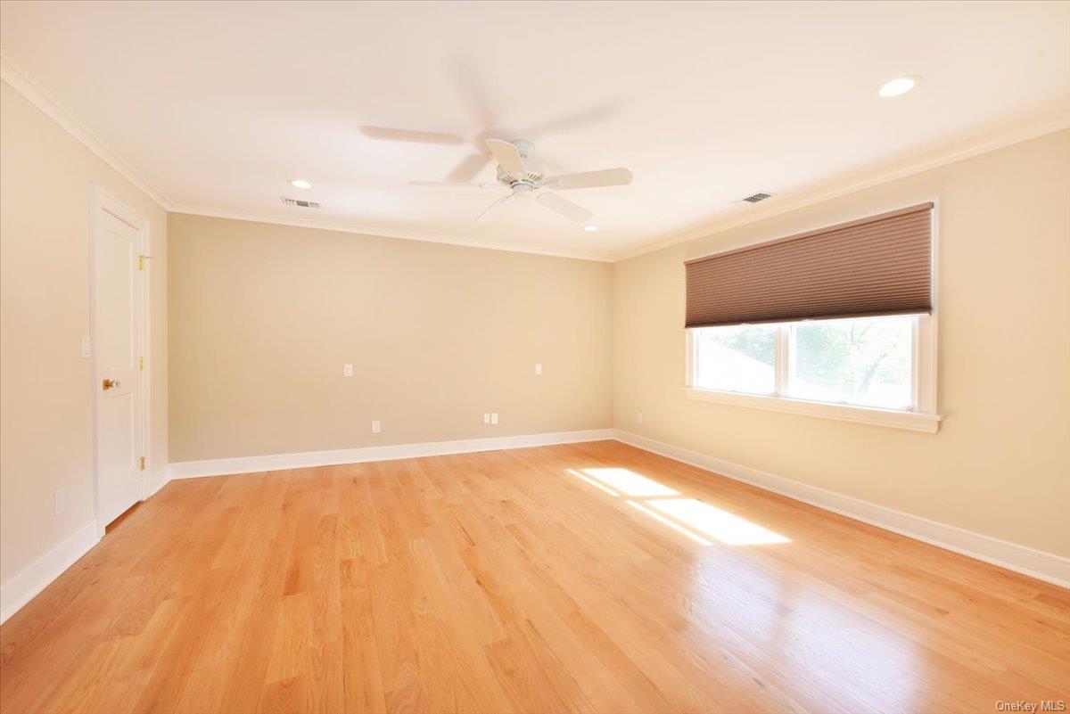 Single Family Overbrook  Nassau County, NY 11545, MLS-L3577621-33