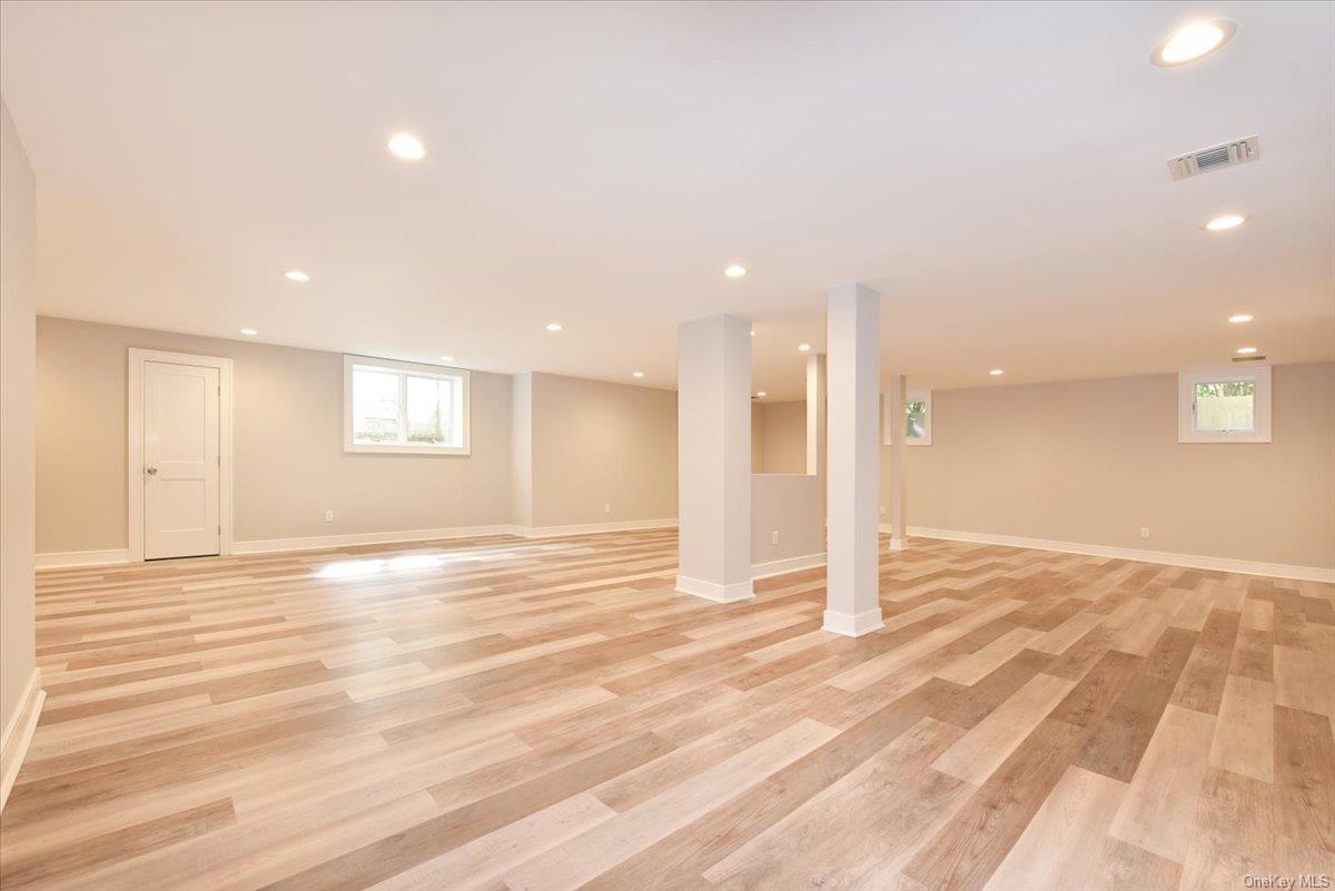 Single Family Overbrook  Nassau County, NY 11545, MLS-L3577621-35